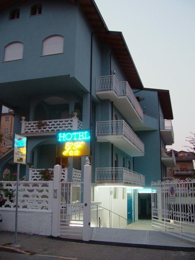Hotel Gf Cesano Boscone Luaran gambar